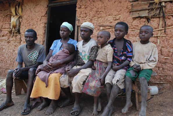 Conflict, education and the intergenerational transmission of poverty in Northern Uganda